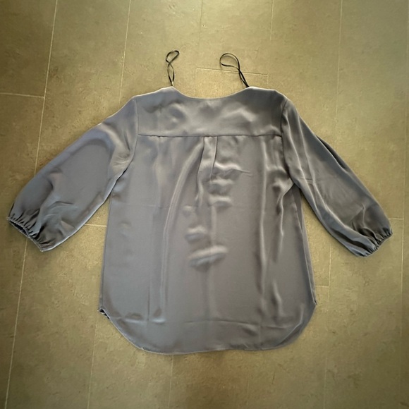 Elegant Gray Women's Top size Medium - Picture 6 of 7